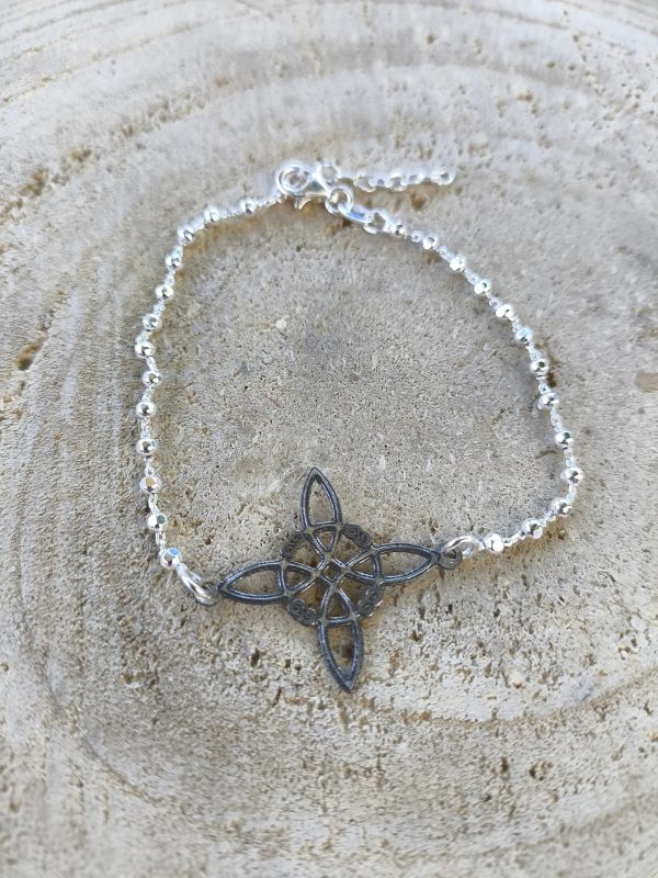 Pulsera Nudo de bruja en plata de ley