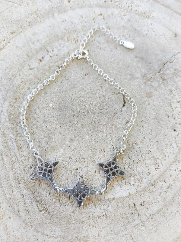 Pulsera nudo de bruja triple