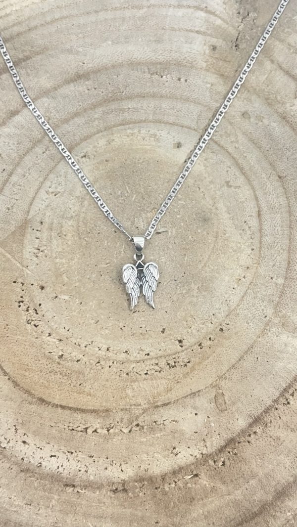 Colgante de plata alas de isis