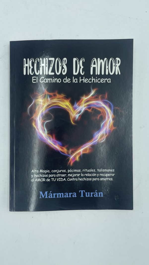 Libro “hechizos de amor”