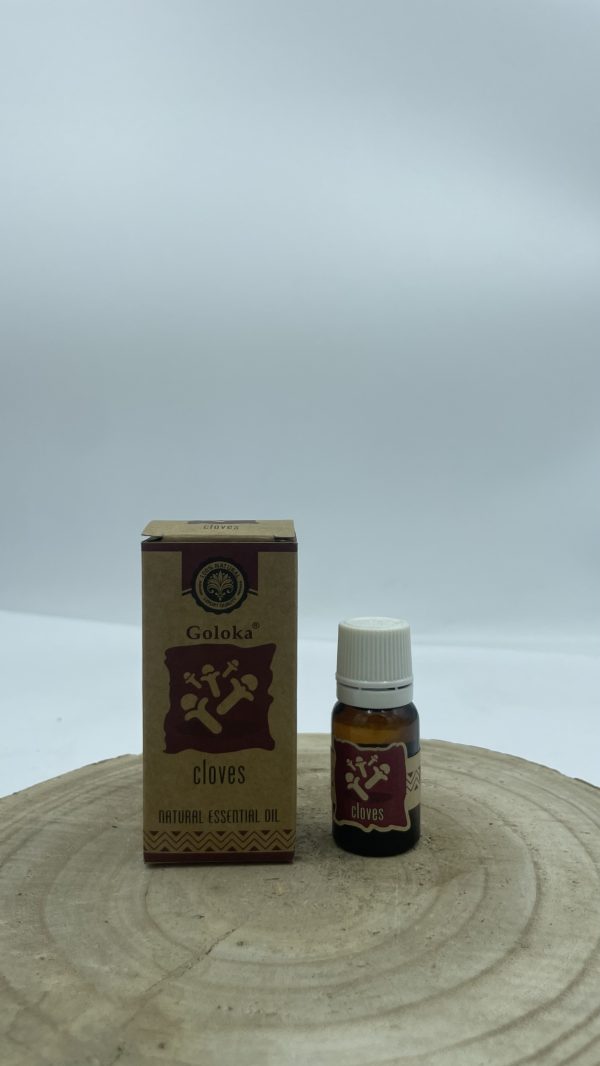 Aceite de esencia natural de clavo