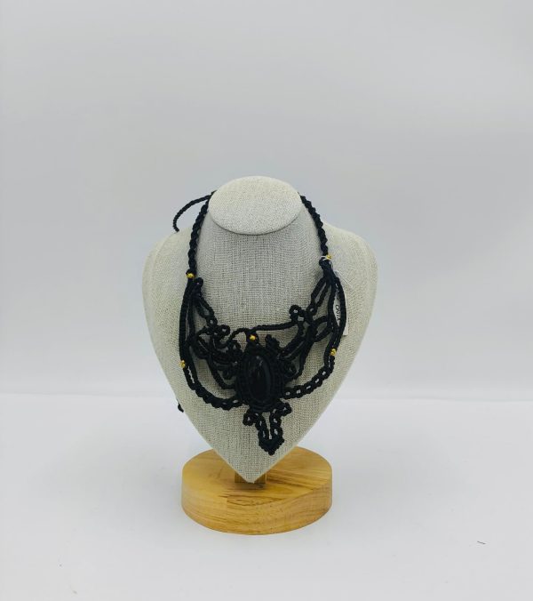 Collar de ónix negro