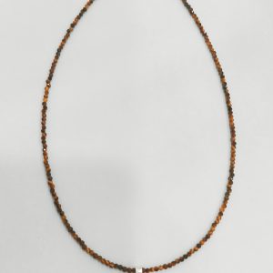 Gargantilla de ojo de tigre facetada y ojo turco en nácar