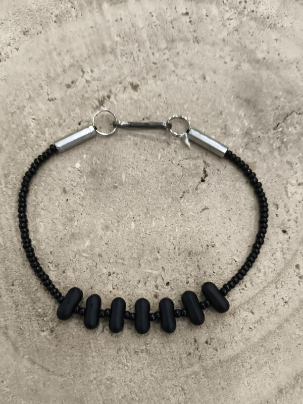 Pulsera Lava procedente de India