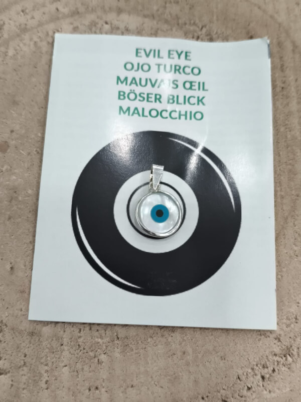 Colgante de ojo turco redondo en nácar y plata