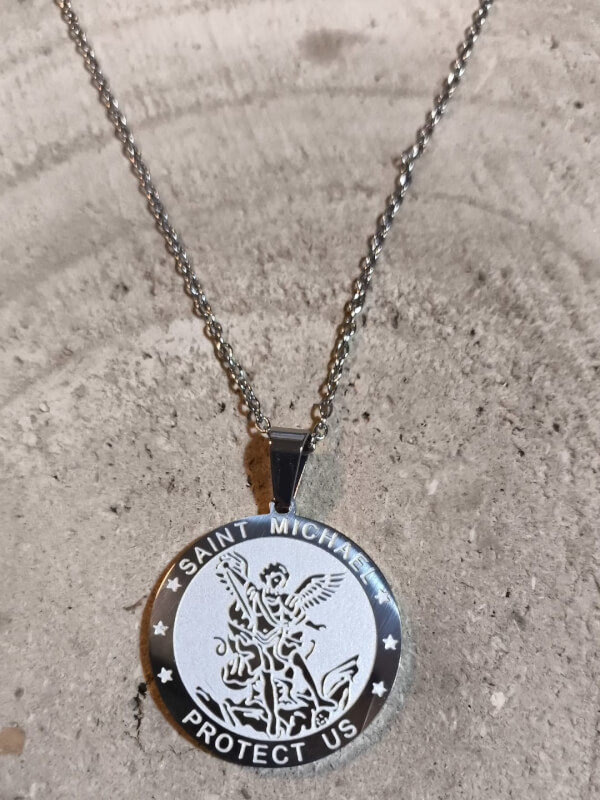 Colgante San Miguel arcangel en acero