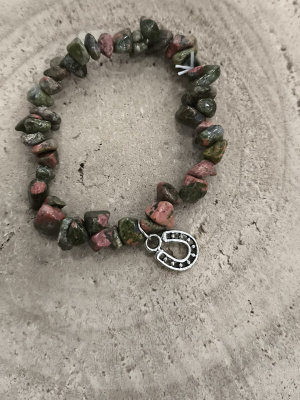 Pulsera de unakita en chip