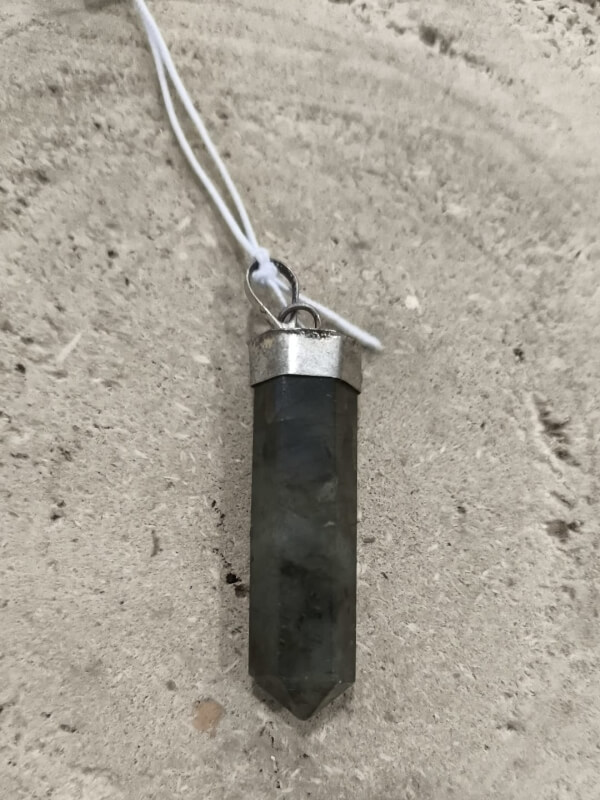 Colgante de Labradorita en punta