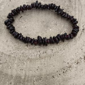 Pulsera granate en chip