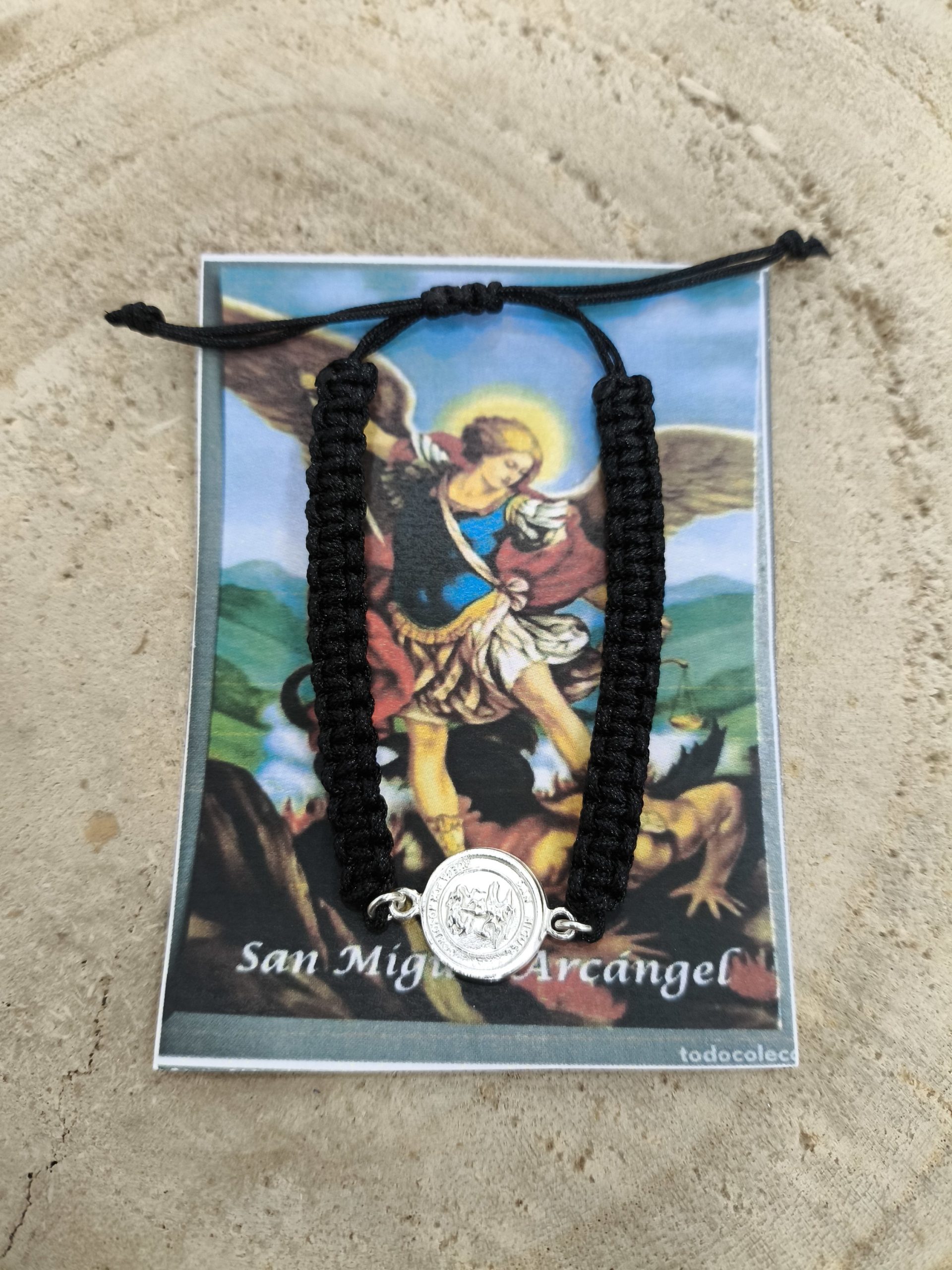 Pulsera Arcángel San Miguel - plata de ley y macramé negro
