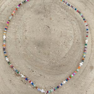 Gargantilla de cristales multicolor con ojo turco en nácar