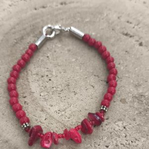 Pulsera coral rojo (hecha a mano, India)
