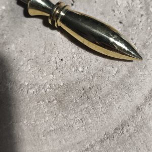 Péndulo metal dorado