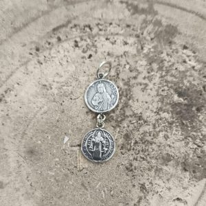 Colgante doble San Judas Tadeo y San Benito en plata de ley