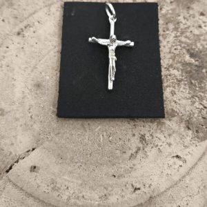 Cruz de plata (crucifijo)