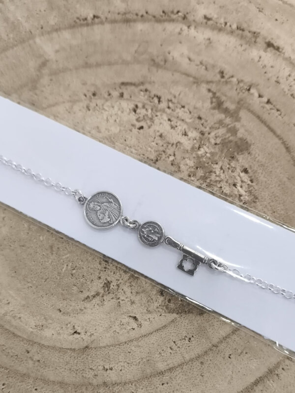 Pulsera de San Judas y San Benito en plata de ley