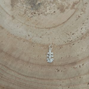 Colgante cruz de Caravaca pequeña, plata de ley