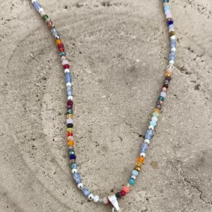 Gargantilla de cristal multicolor y ojo turco en nácar
