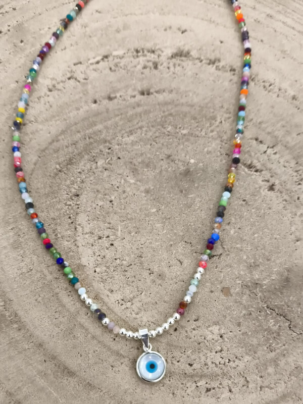 Gargantilla de cristal multicolor con ojo turco en nácar