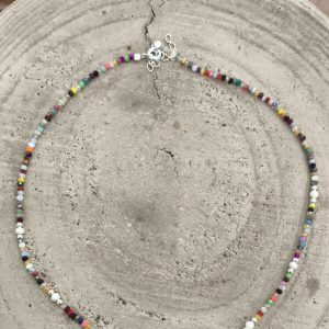 Gargantilla de cristal multicolor con perlas en plata de ley